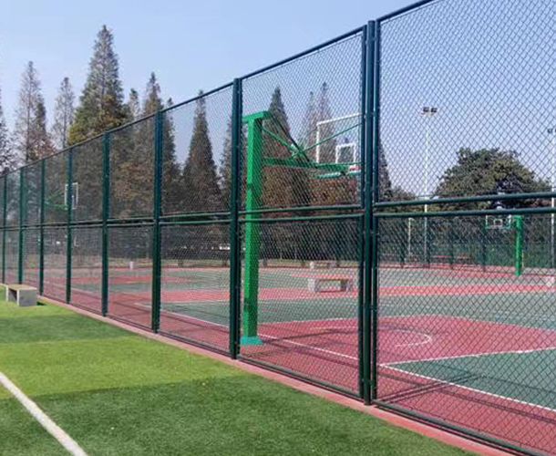 球場(chǎng)圍欄